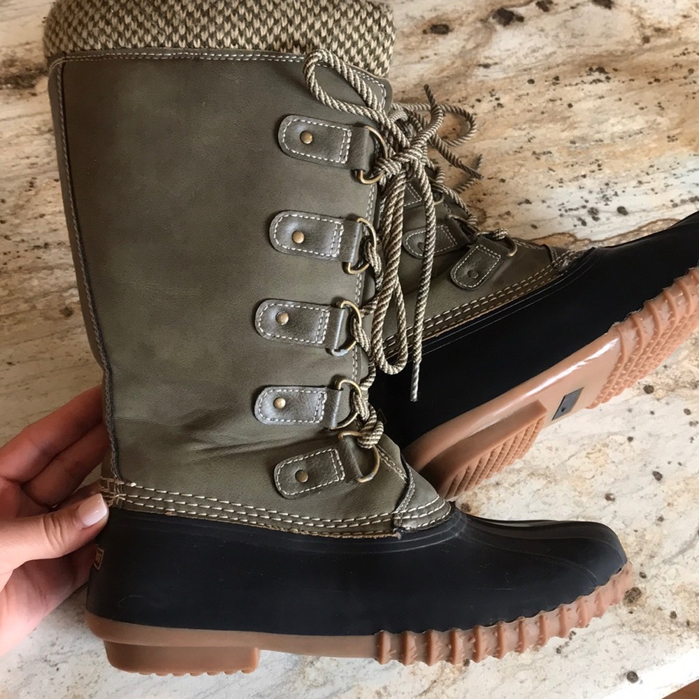 Rain boots